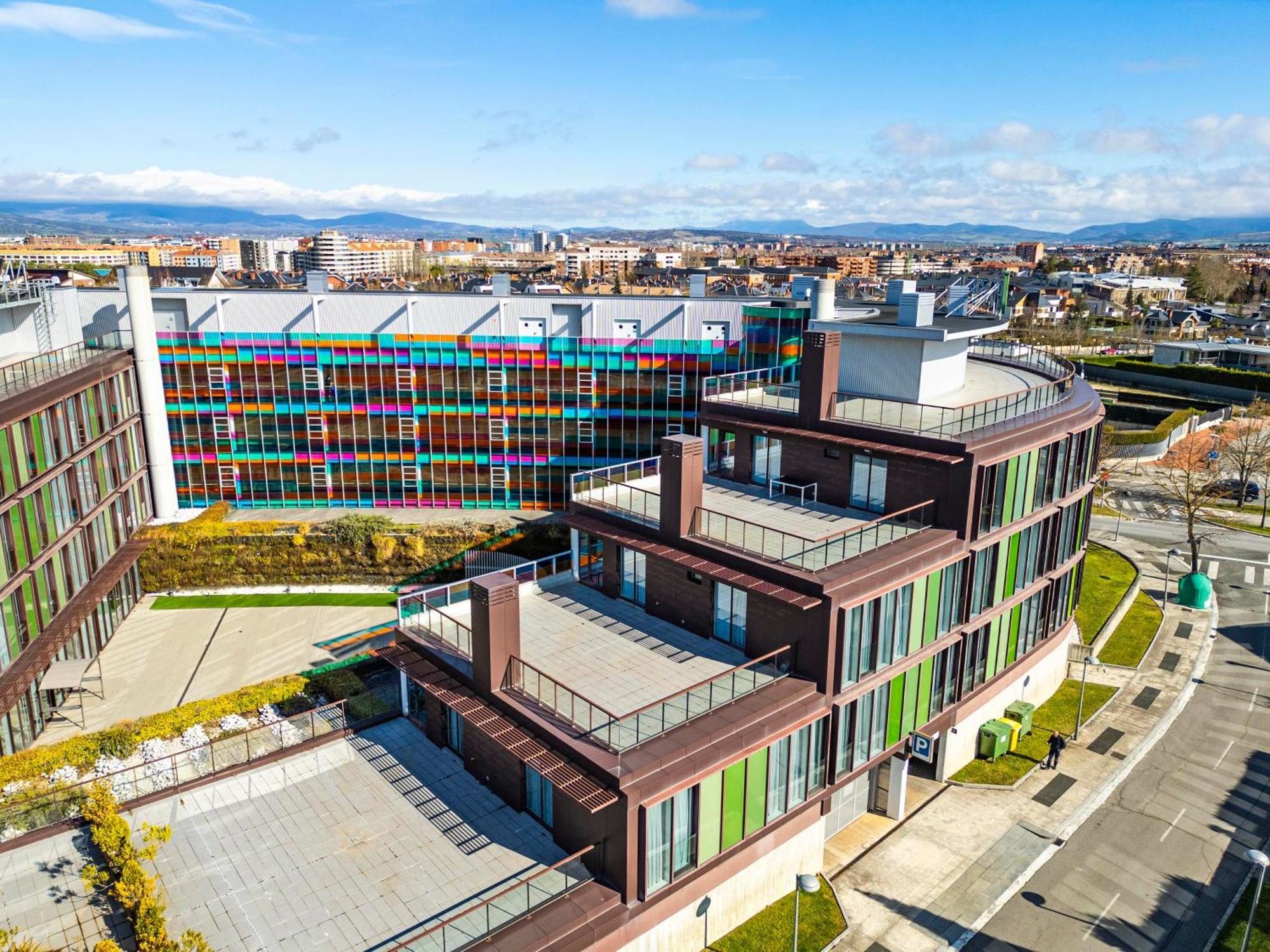 Hotel Jardines De Uleta Suites Vitoria-Gasteiz Esterno foto