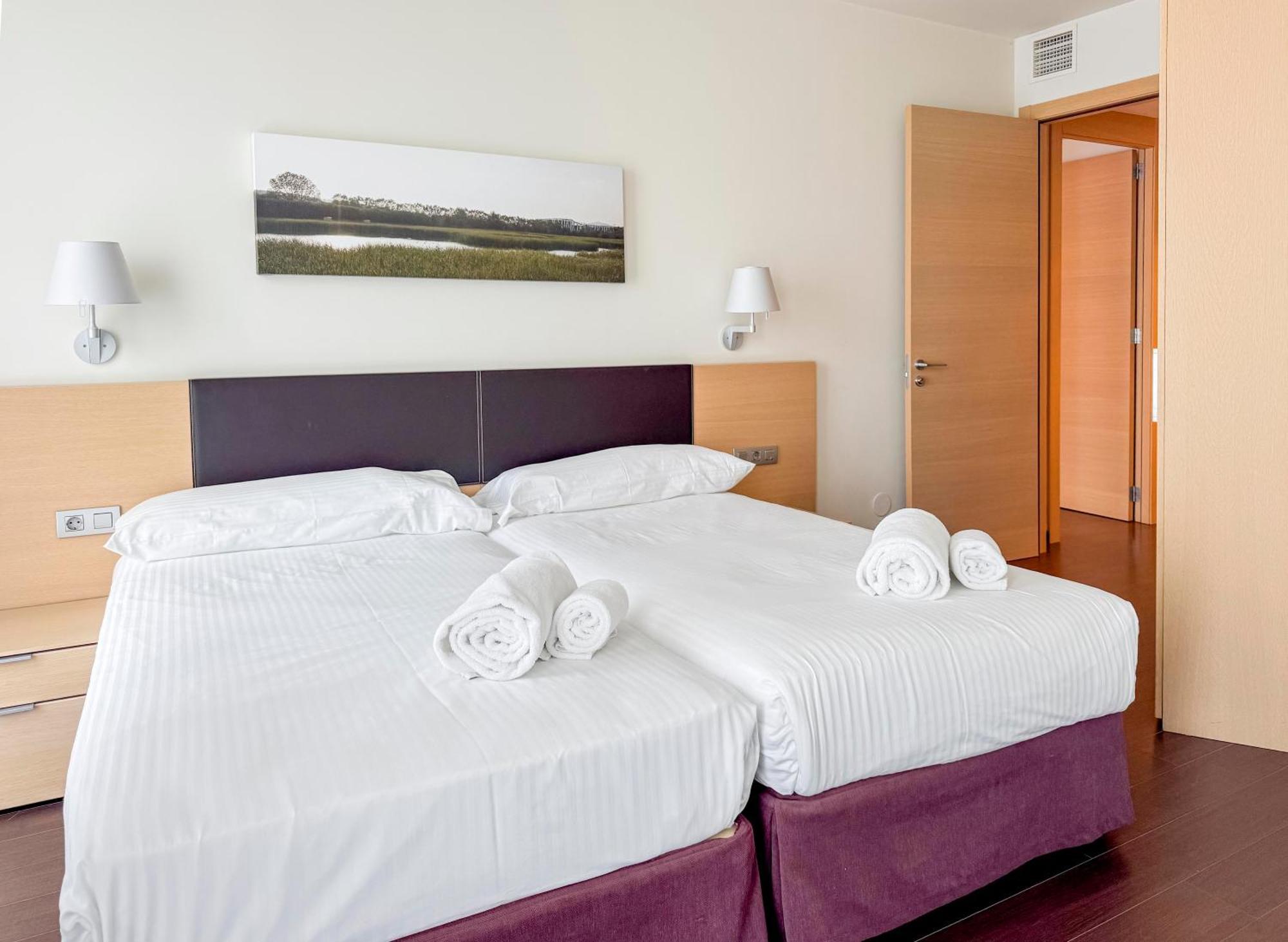 Hotel Jardines De Uleta Suites Vitoria-Gasteiz Esterno foto