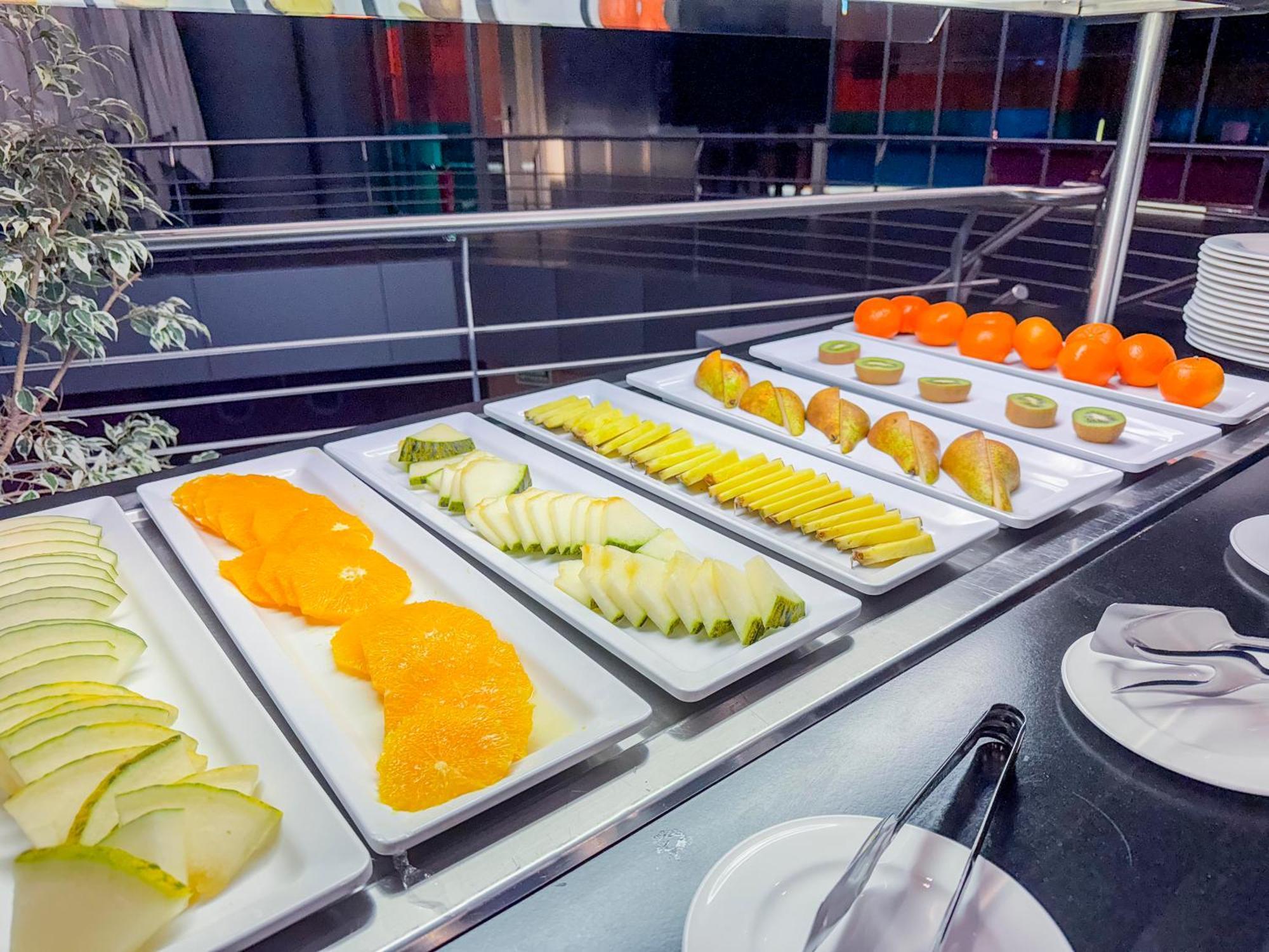 Hotel Jardines De Uleta Suites Vitoria-Gasteiz Esterno foto